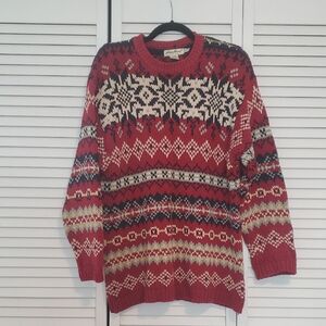 Eddie Bauer Vintage Red and Cream Patterned Crewneck Sweater